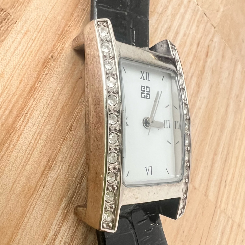 Vintage Givenchy ladies rectangle silver tone leather dress watch NEW BATTERY - Picture 2 of 10